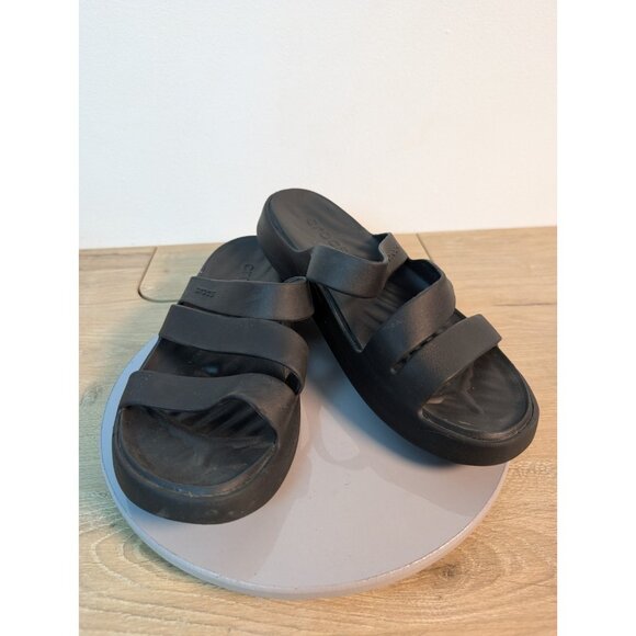 Crocs Women's Getaway Strappy Sandals Black Size 9 Classic Slip On Comfy - Picture 1 of 8